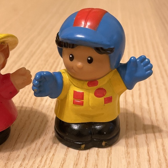 Fisher-Price Little people vintage a lot of two firemen and a race car driver - Picture 3 of 6